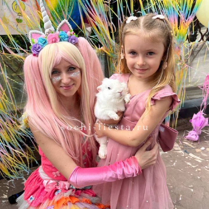 Шоу с кроликом в Чите