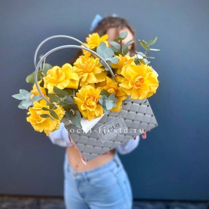 Сумочка с розами "Эдель" в Чите