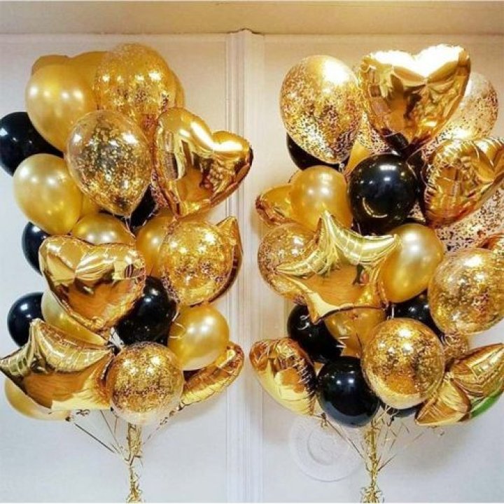 Фонтан шаров "Чёрное золото" в Чите