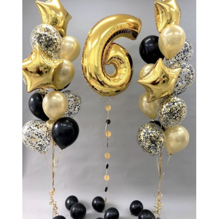 Цифра с фонтанами шаров  в Чите