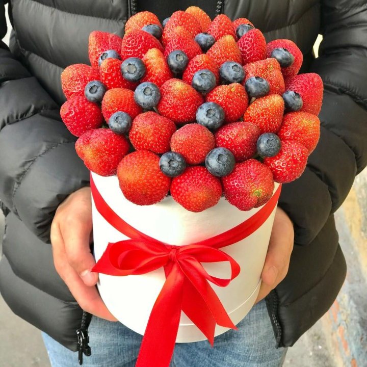 Клубничный бокс №3 в Чите