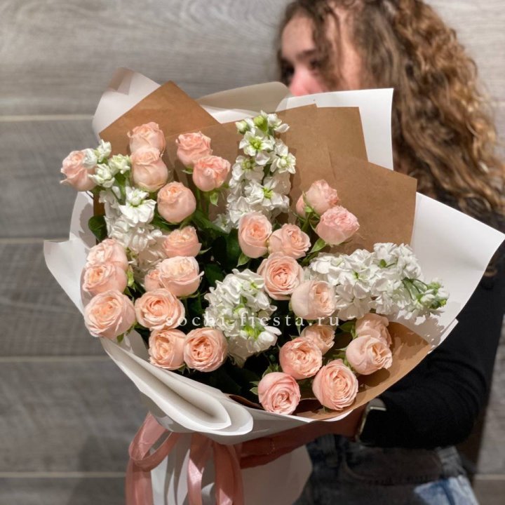 Букет бомбасти и маттиола в Чите