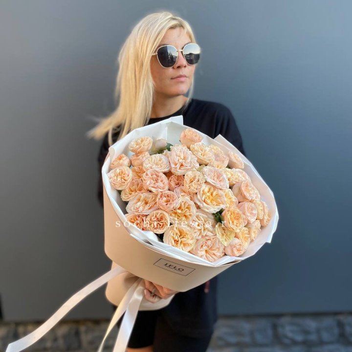 15 пионовидных роз №2 в Чите