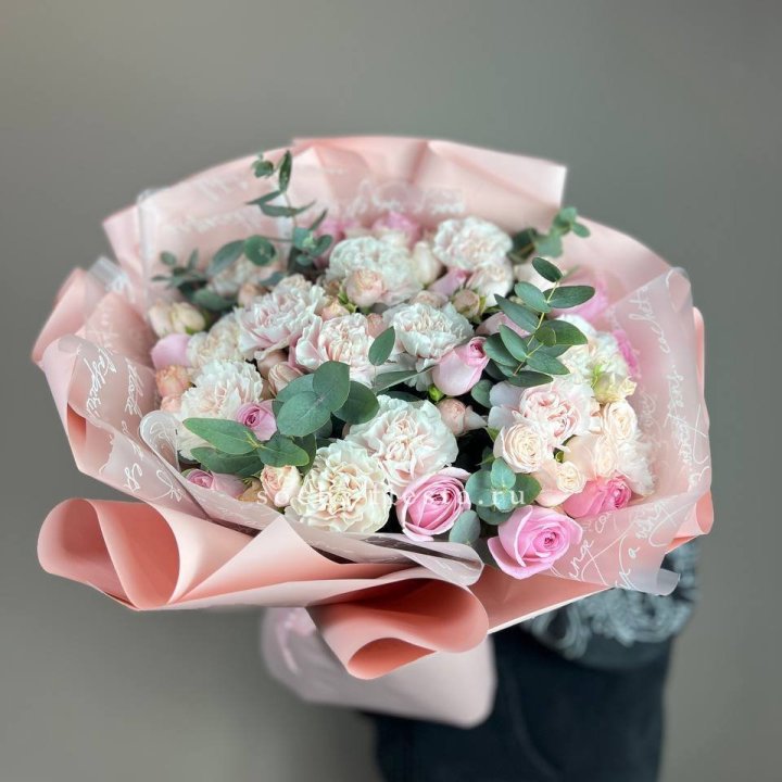  Букет  "Любовь в её глазах" в Чите