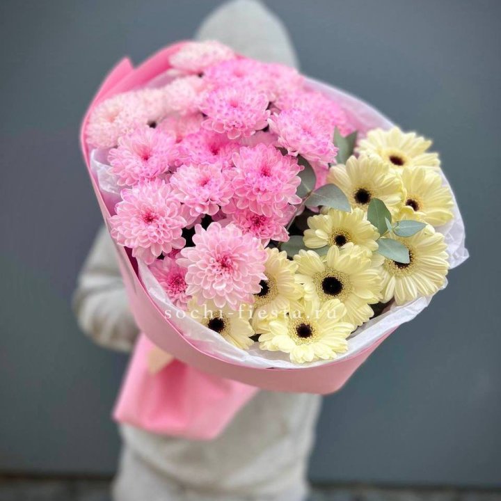 Дуо хризантем и гербер в Чите