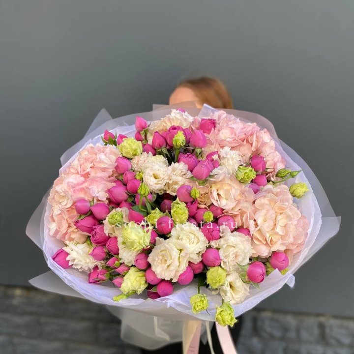  Букет  гортензий и Мисти в Чите