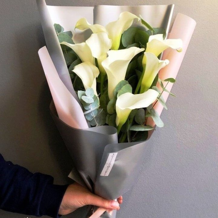 Каллы с эвкалиптом в Чите