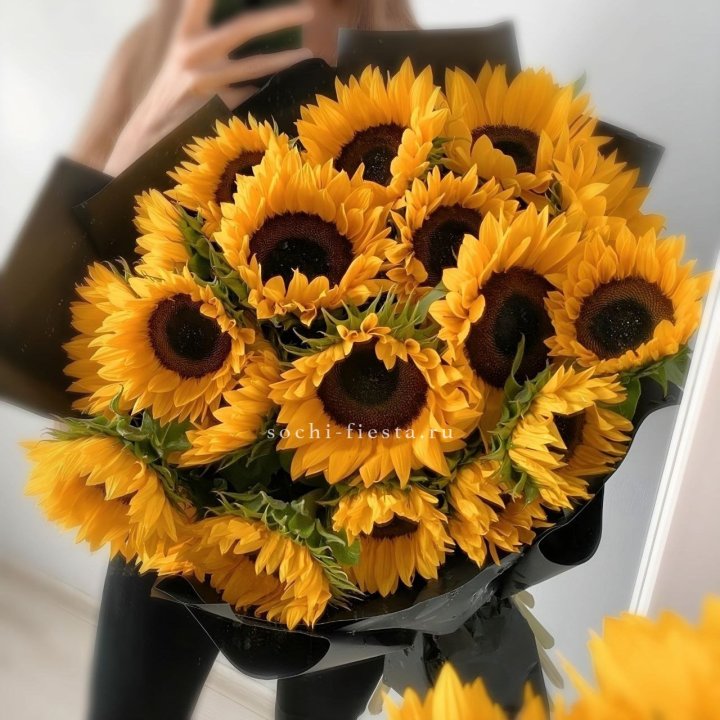 Букет подсолнухов "Гига" в Чите