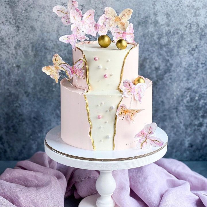 Торт "Бабочки в животе" в Чите