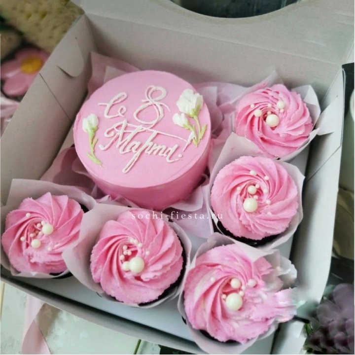 Капкейки и бенто-торт "8 марта!" в Чите