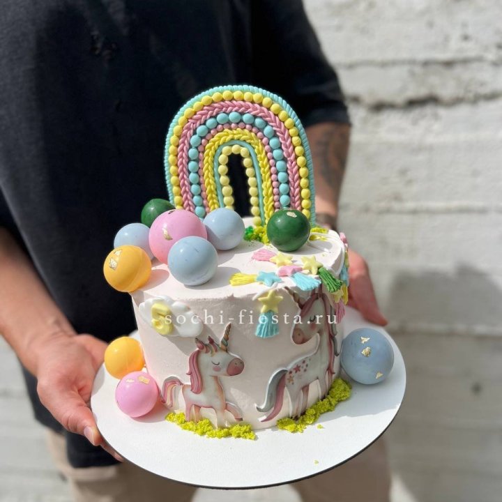 Торт "Радуга с единорогом" в Чите