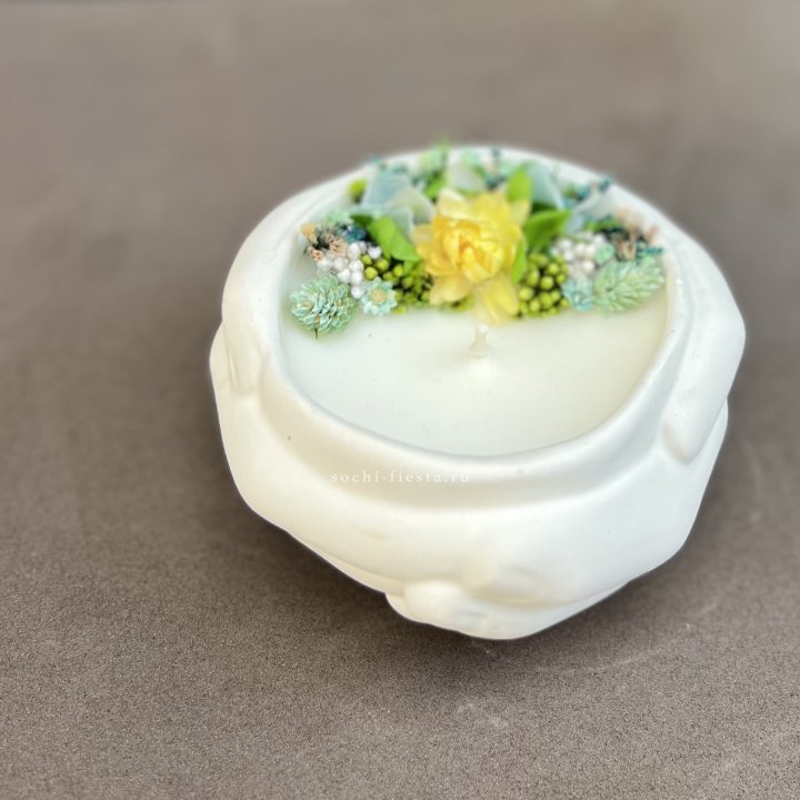 Свеча ароматическая в гипсе Руки в Чите