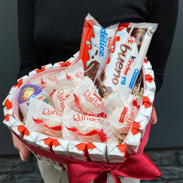 Подарочный набор сердце с Киндерами и Рафаэлло в Чите