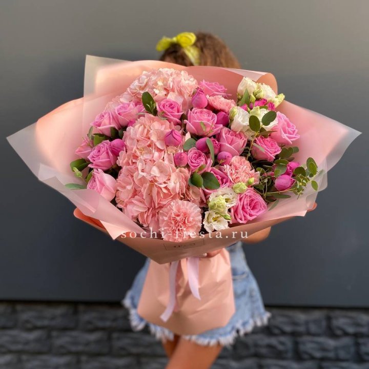 Авторский букет "Восторг" в Чите