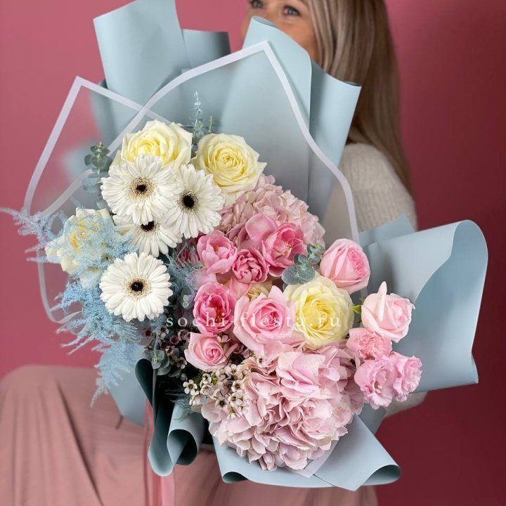 Дизайнерский букет "Адель" в Чите