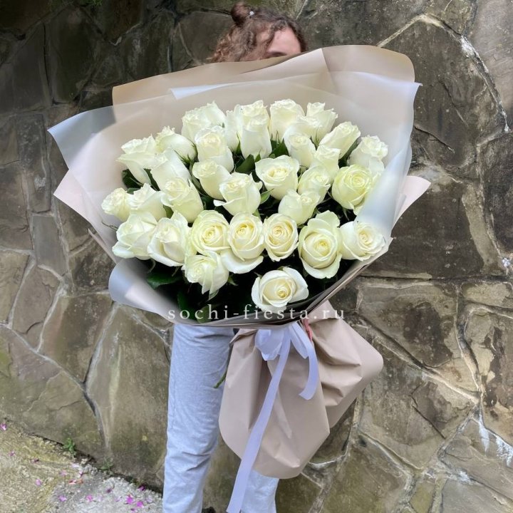 35 голландских роз в Чите