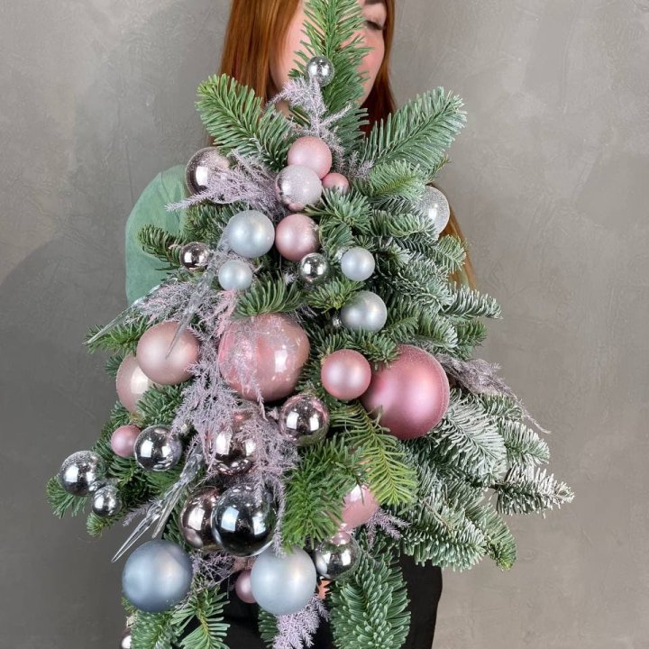 Новогодняя елочка "Розе голд" в Чите