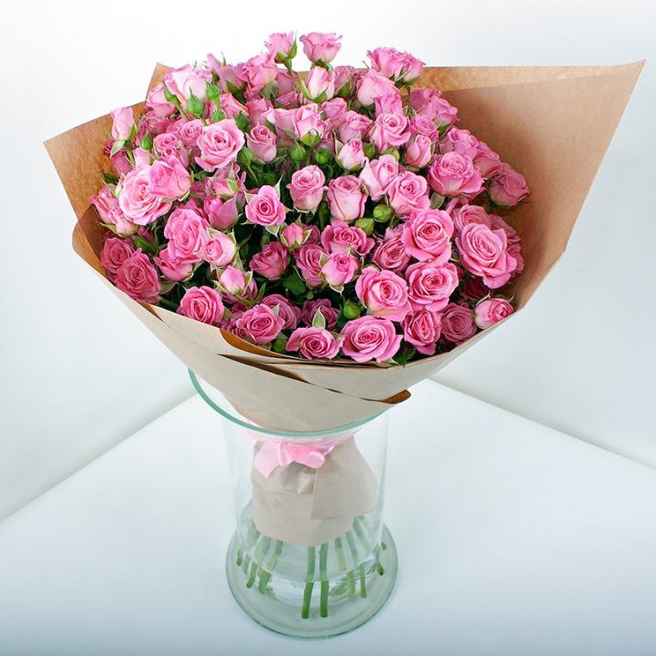 15 кустовых роз в Чите