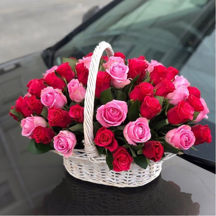 Корзина с розами  в Чите