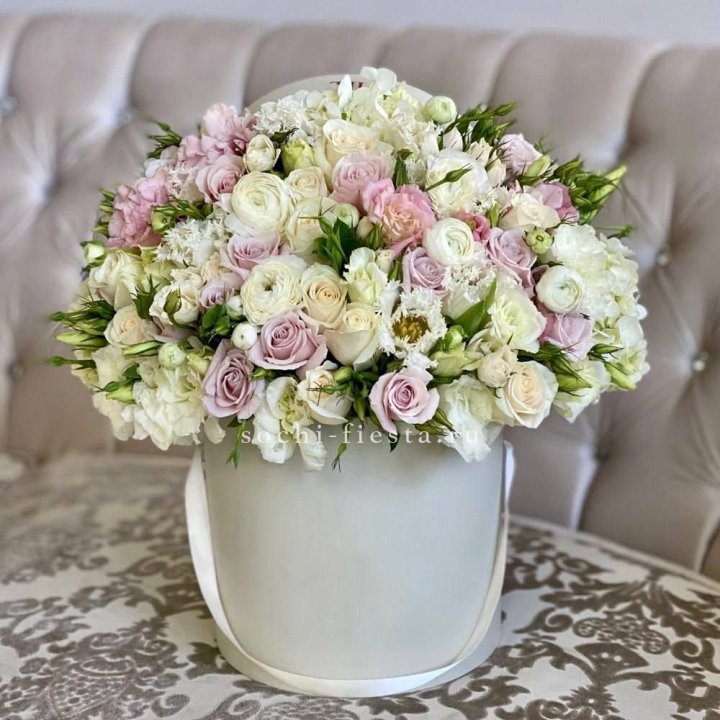 Цветочный бокс "Ловинг" в Чите