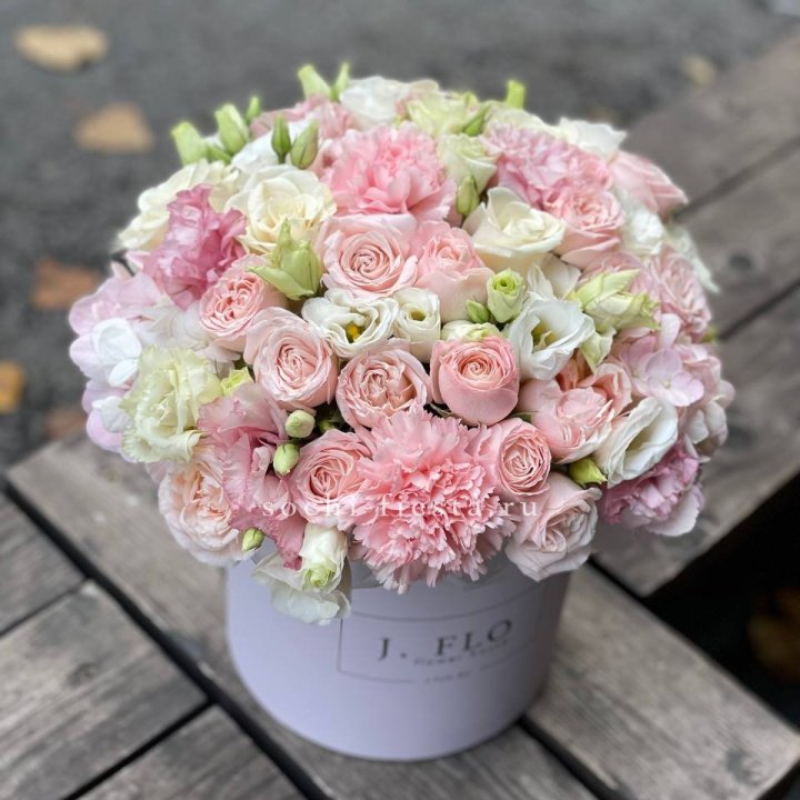 Цветочный бокс "Люксур" в Чите