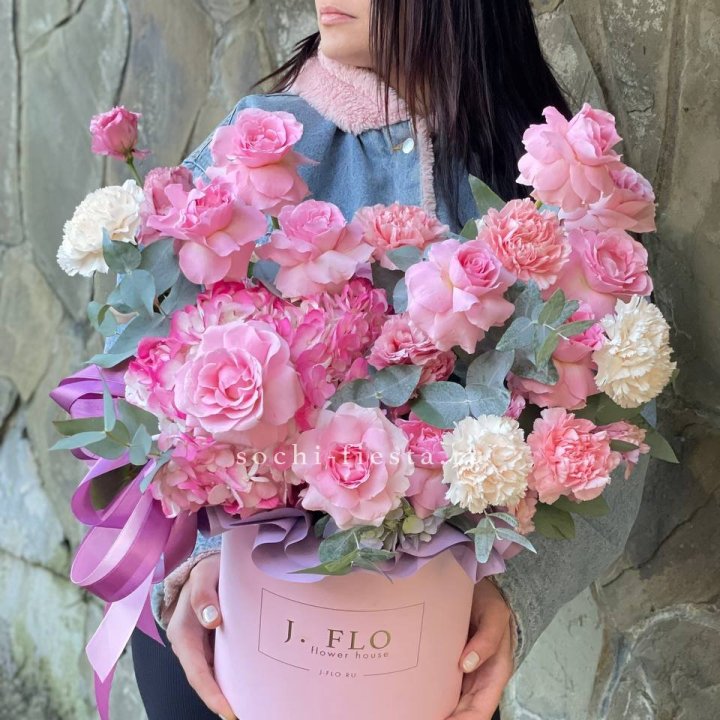 Цветочный бокс "Эсмиральда" в Чите