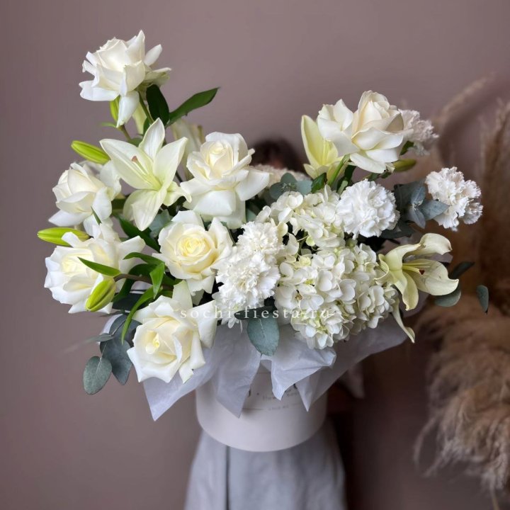 Цветочный бокс "Вайт дримс" в Чите