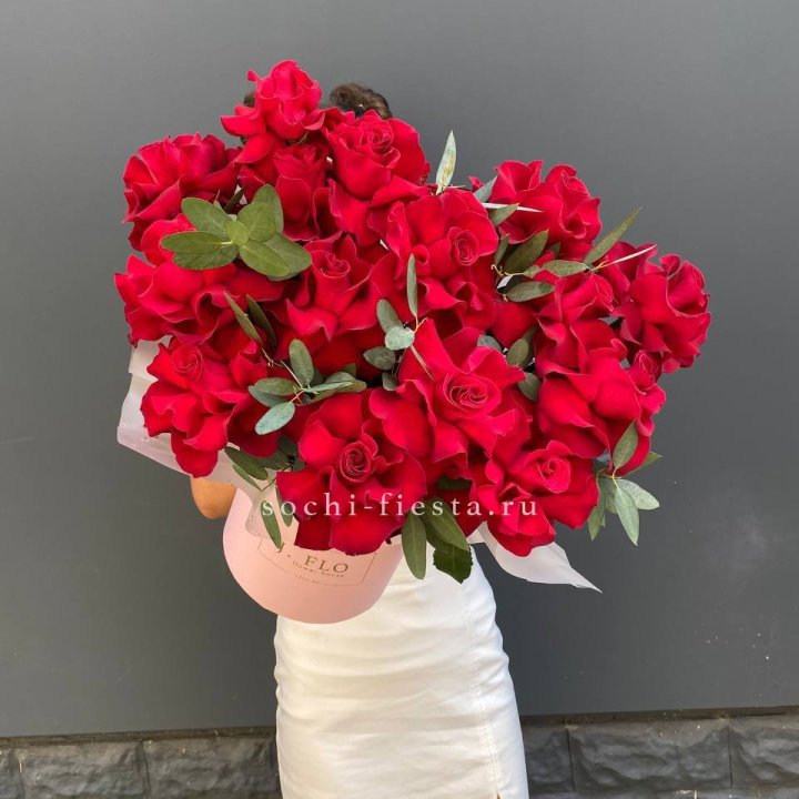 Бокс из 17 французских роз в Чите