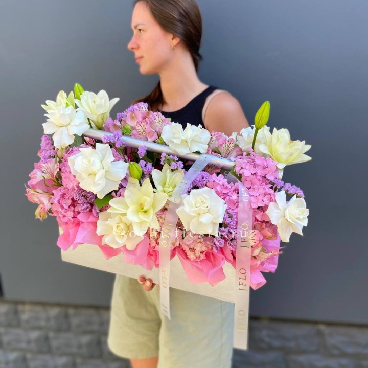 Большой бокс розовый в Чите