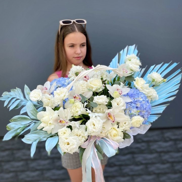 Цветочная корзина "Блю винч" в Чите