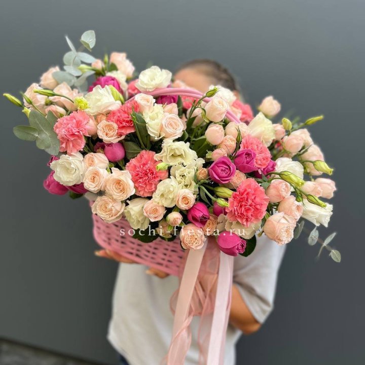 Цветочная корзина "Флоренция" в Чите