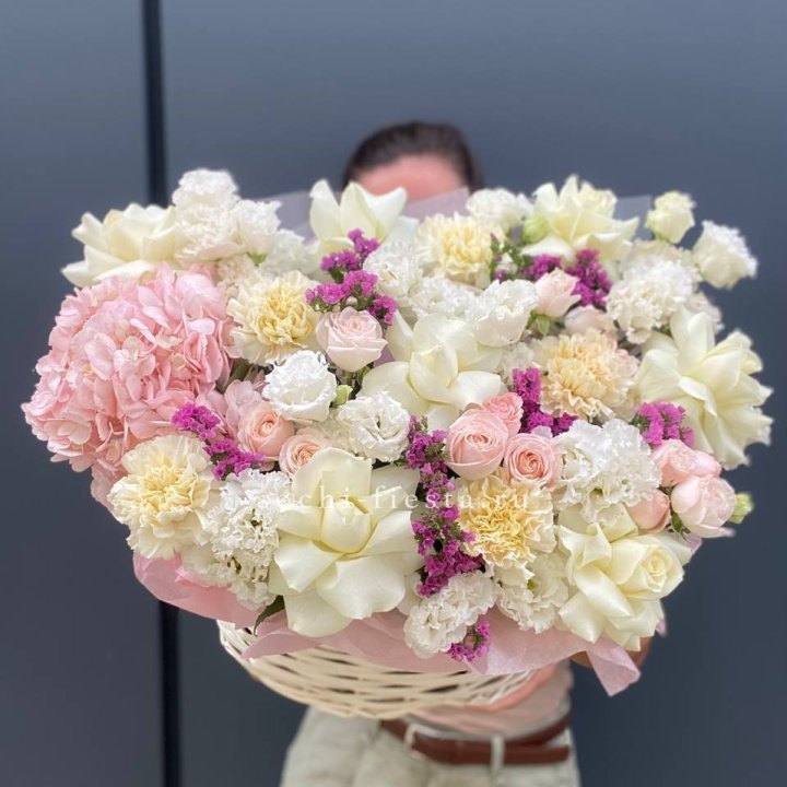 Корзина "Воздушная нежность" в Чите