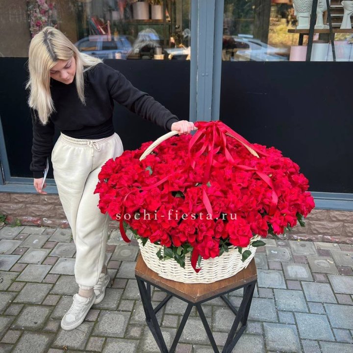 201 французская красная роза в Чите