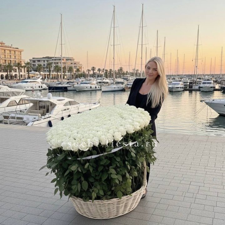 301 высокая роза в корзине в Чите