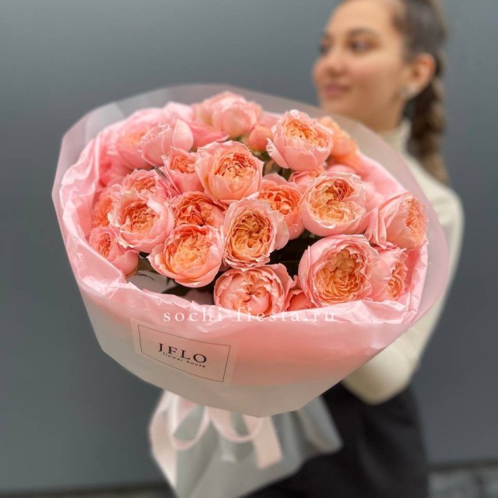 Букет из пионовидных роз Джульетта в Чите