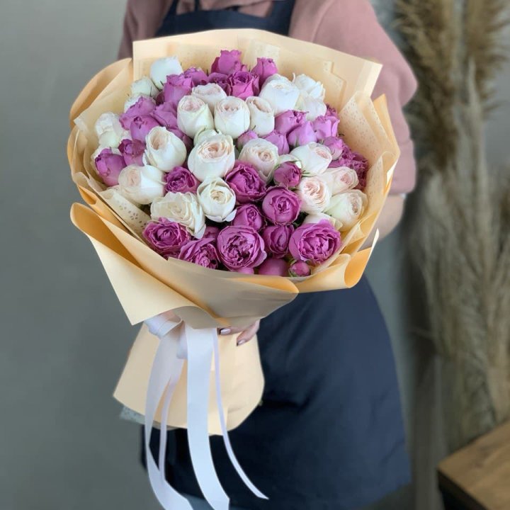 Букет кустовых роз Джулиана в Чите