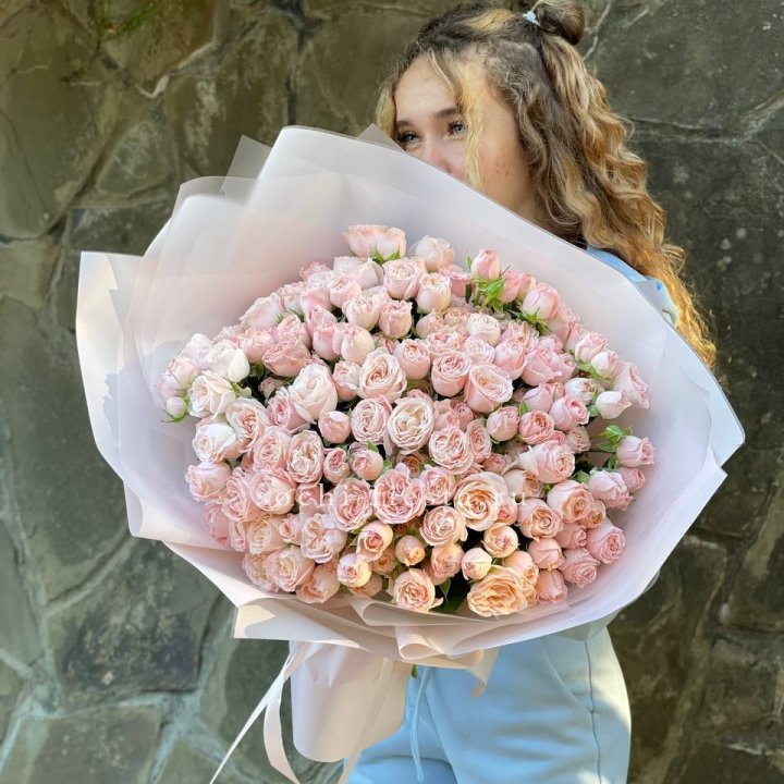 45 роза бомбастик Крем в Чите