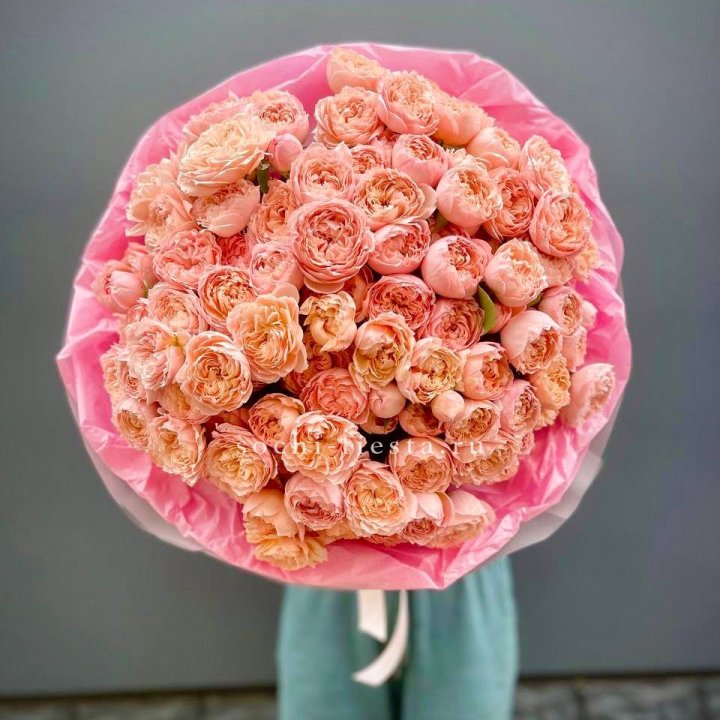 Букет кустовых пионовидных роз Джульетта "Принцесса" в Чите