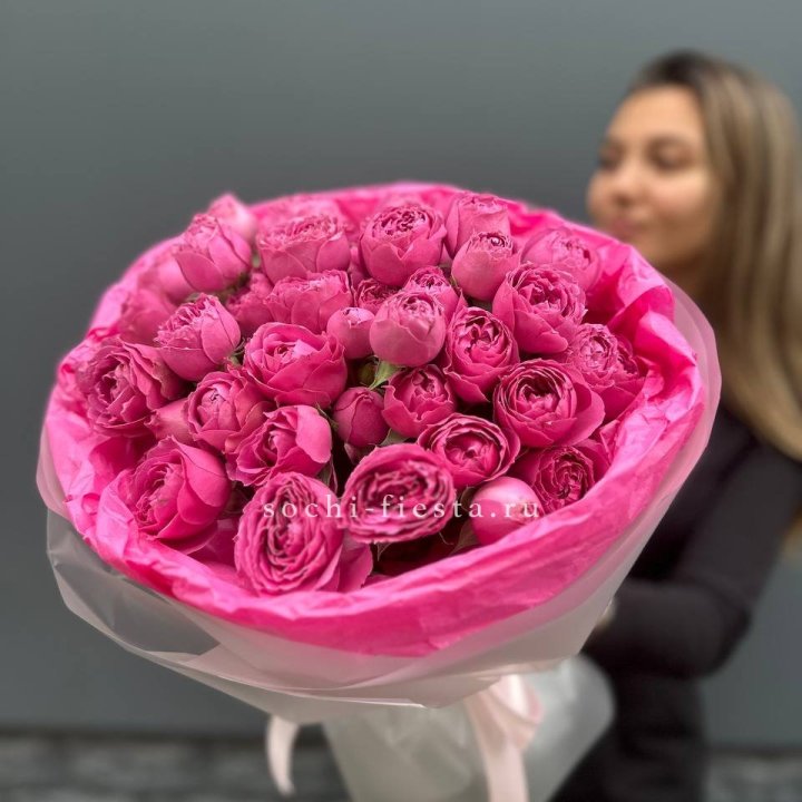 Букет из пионовидных роз  в Чите