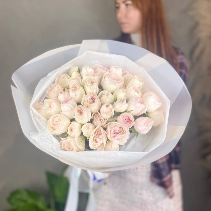 Букет кустовых роз в Чите