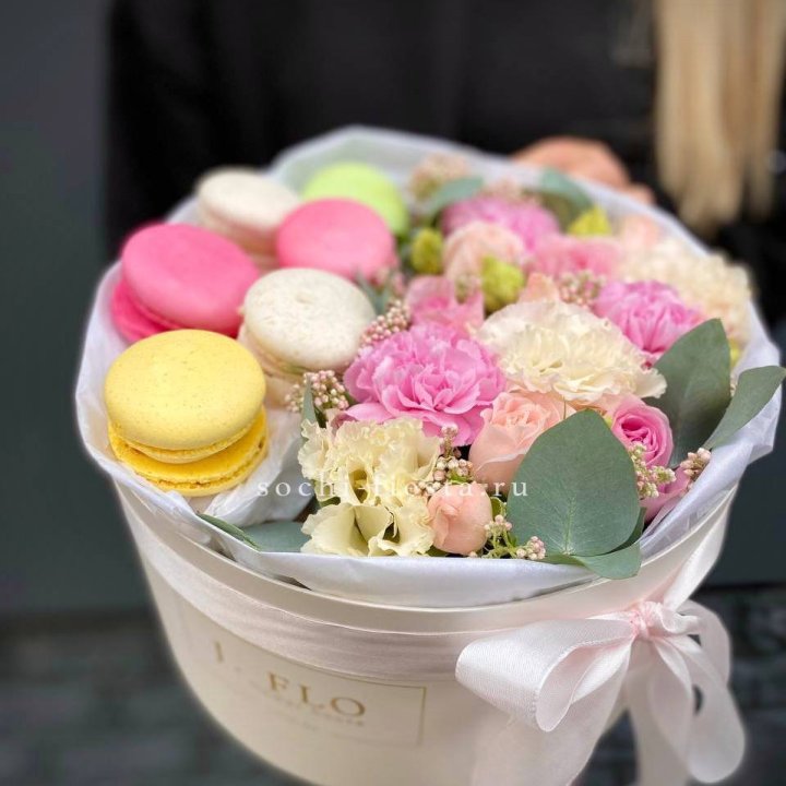 Бокс с макаронс "Тендернес" в Чите