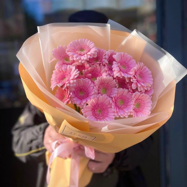 17 розовых гербер  в Чите