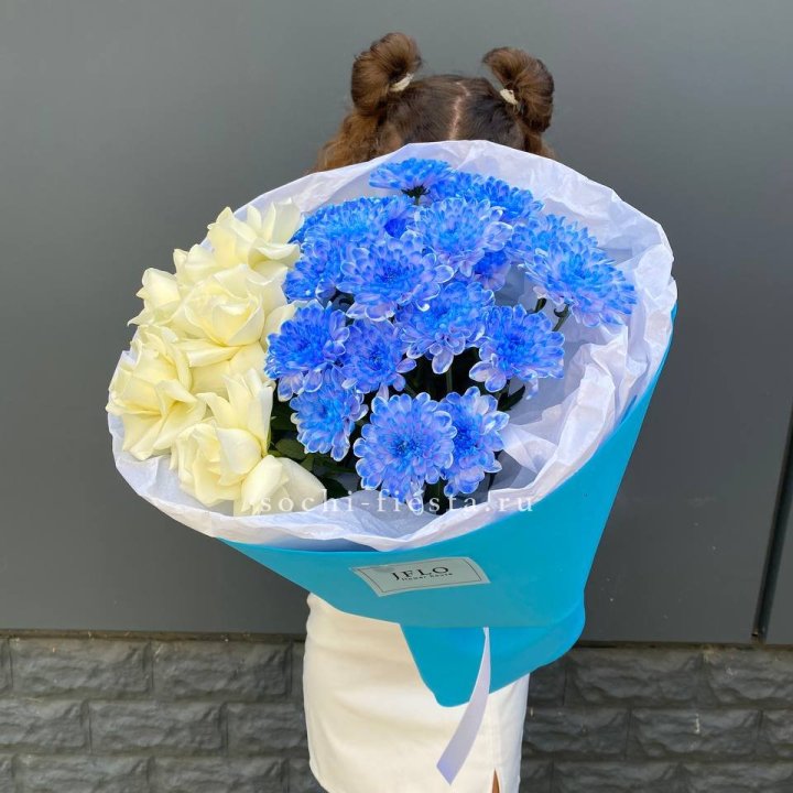 Дуо букет розы и хризантема в Чите