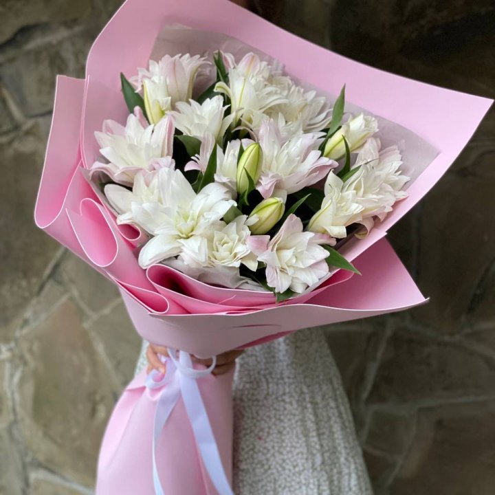 Букет пионовидных лилий №1 в Чите