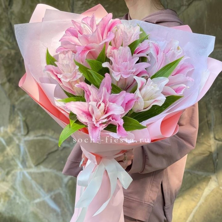 Букет пионовидных лилий №2 в Чите
