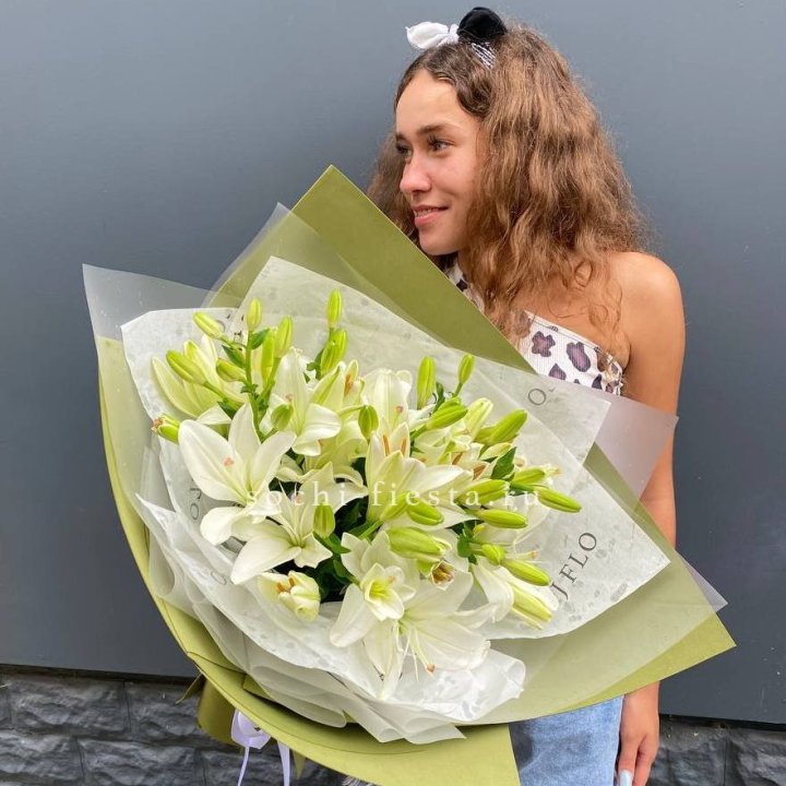 Букет  лилий "Изумруд" в Чите