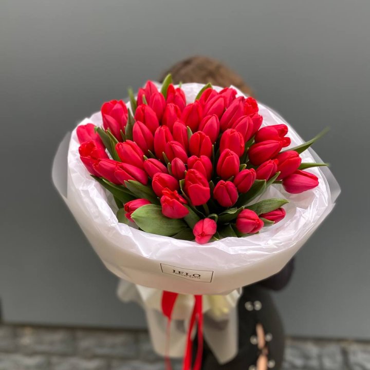 51 тюльпан "Любовь" в Чите