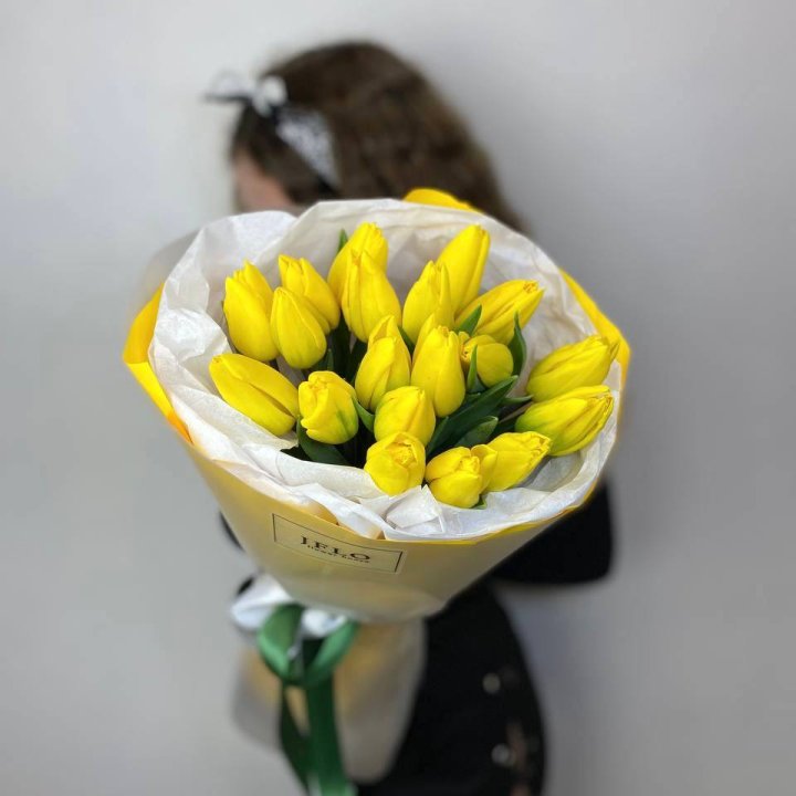  19 жёлтых тюльпанов в Чите