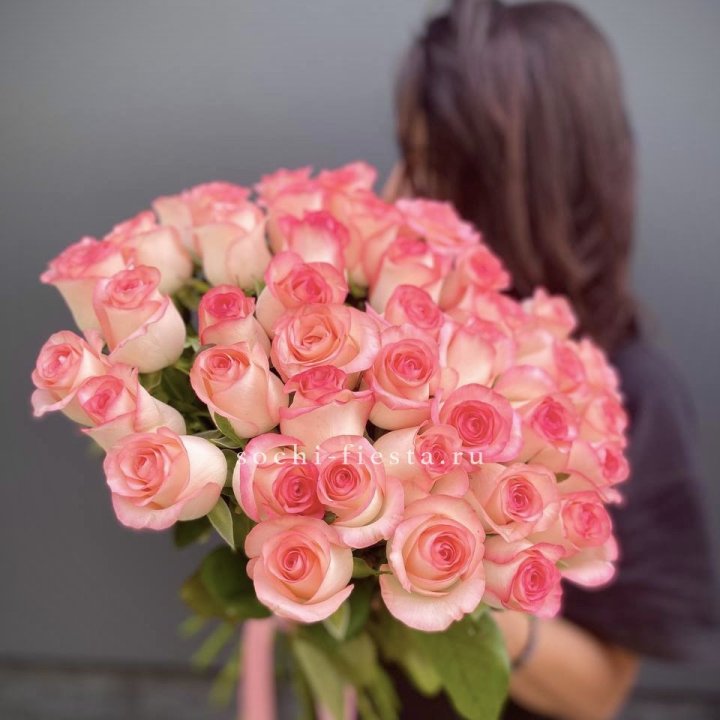 Охапка Роз Джумилия в Чите