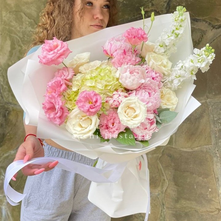 Букет с пионами №3 в Чите
